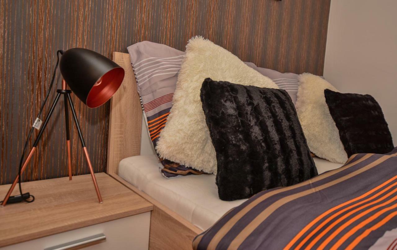 Design Free Parking Apartment In City Center Budapest Bagian luar foto
