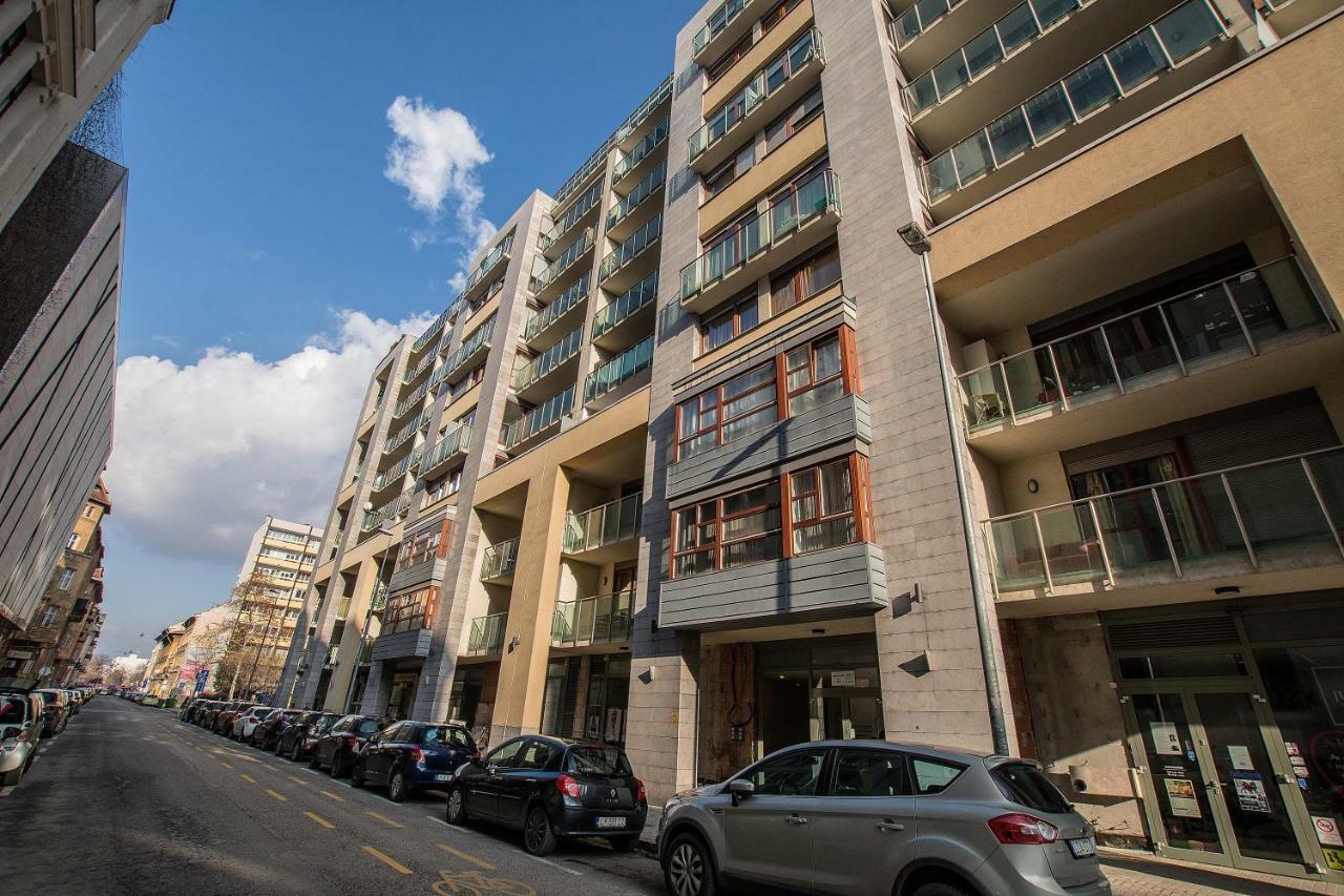 Design Free Parking Apartment In City Center Budapest Bagian luar foto