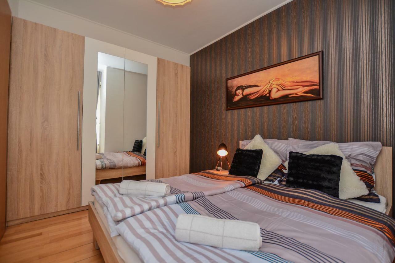 Design Free Parking Apartment In City Center Budapest Bagian luar foto
